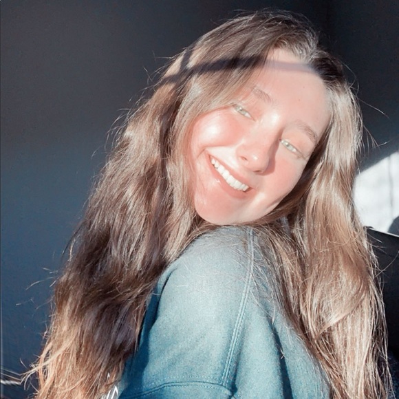 Meet your Posher, Zoe - Picture 1 of 1